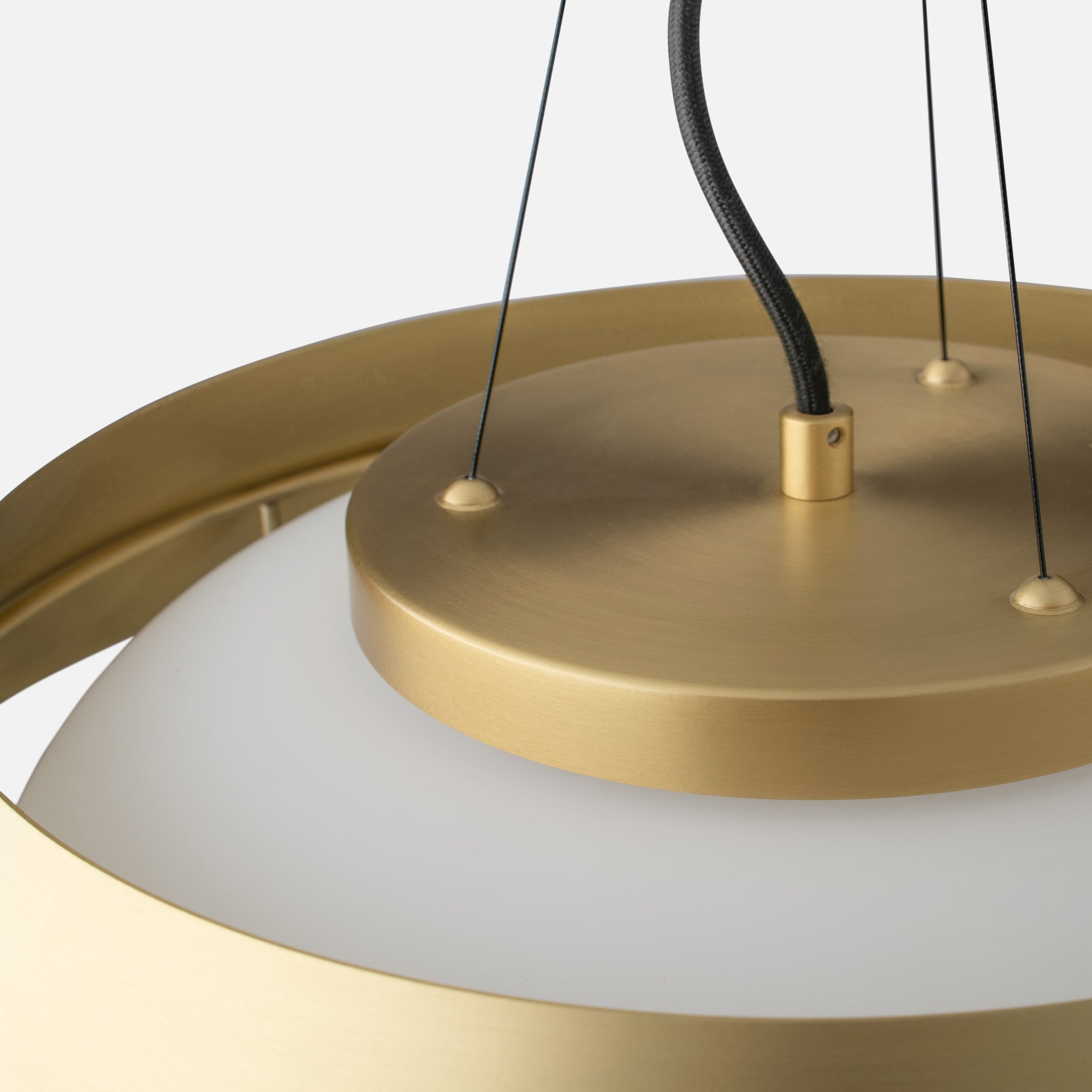 fall25_148277_alfred-20_-pendant-nb-top-detail_silo_1x1_jw-1.jpg