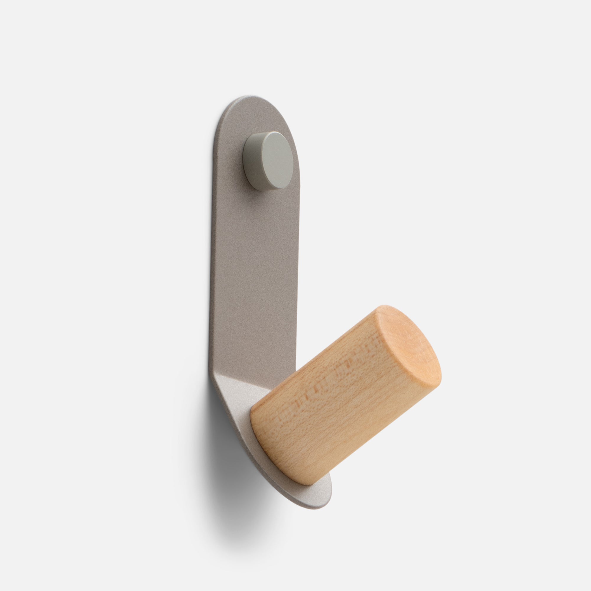 summer24_141560_perkins-hook-peb-s_alt_silo-_1x1_jw-1.jpg